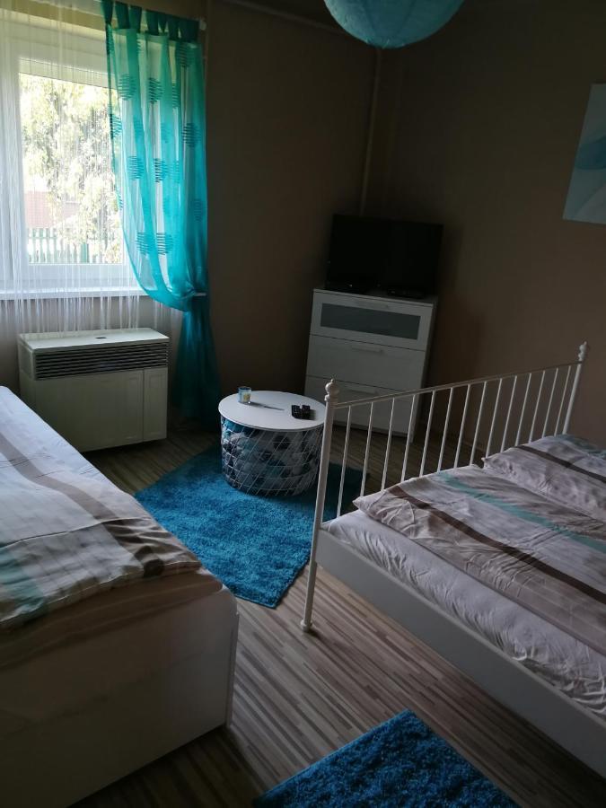 Zso-Zé Apartman Tiszafüred Exterior foto