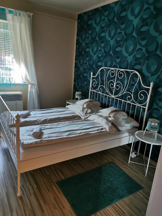 Zso-Zé Apartman Tiszafüred Exterior foto
