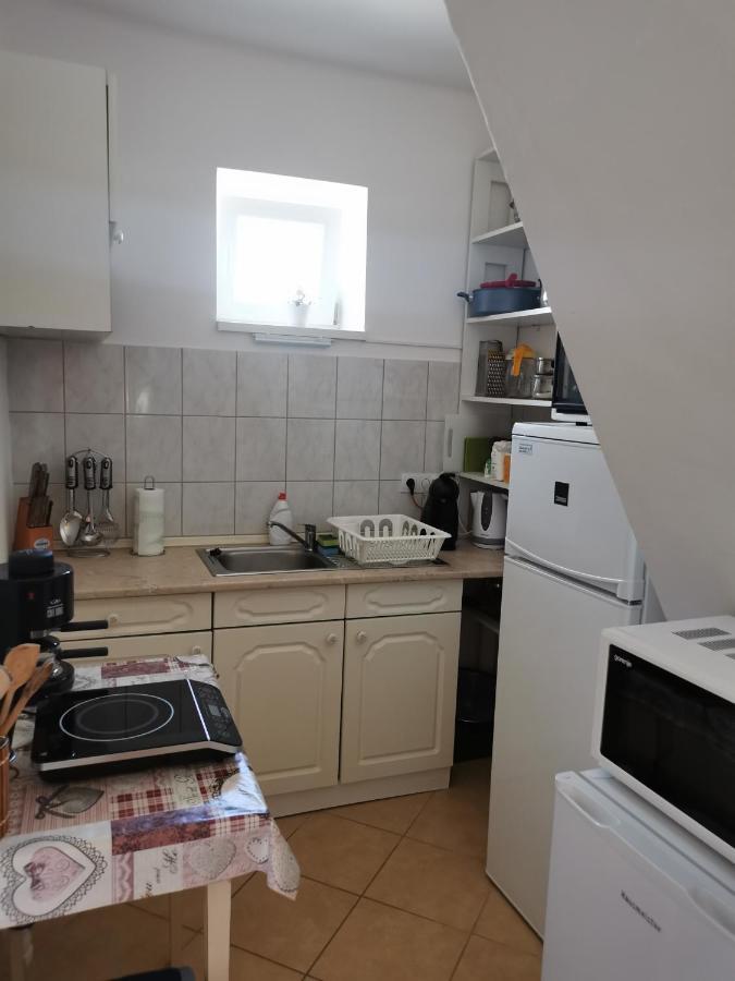 Zso-Zé Apartman Tiszafüred Exterior foto